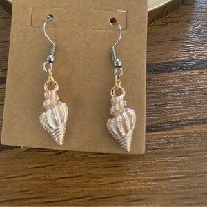Shell Earrings